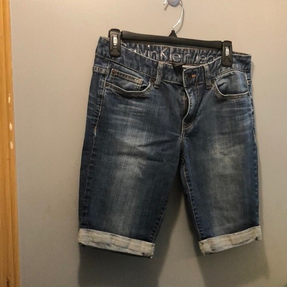 Calvin Klein jeans size 6 Bermuda shorts denim - Picture 1 of 5